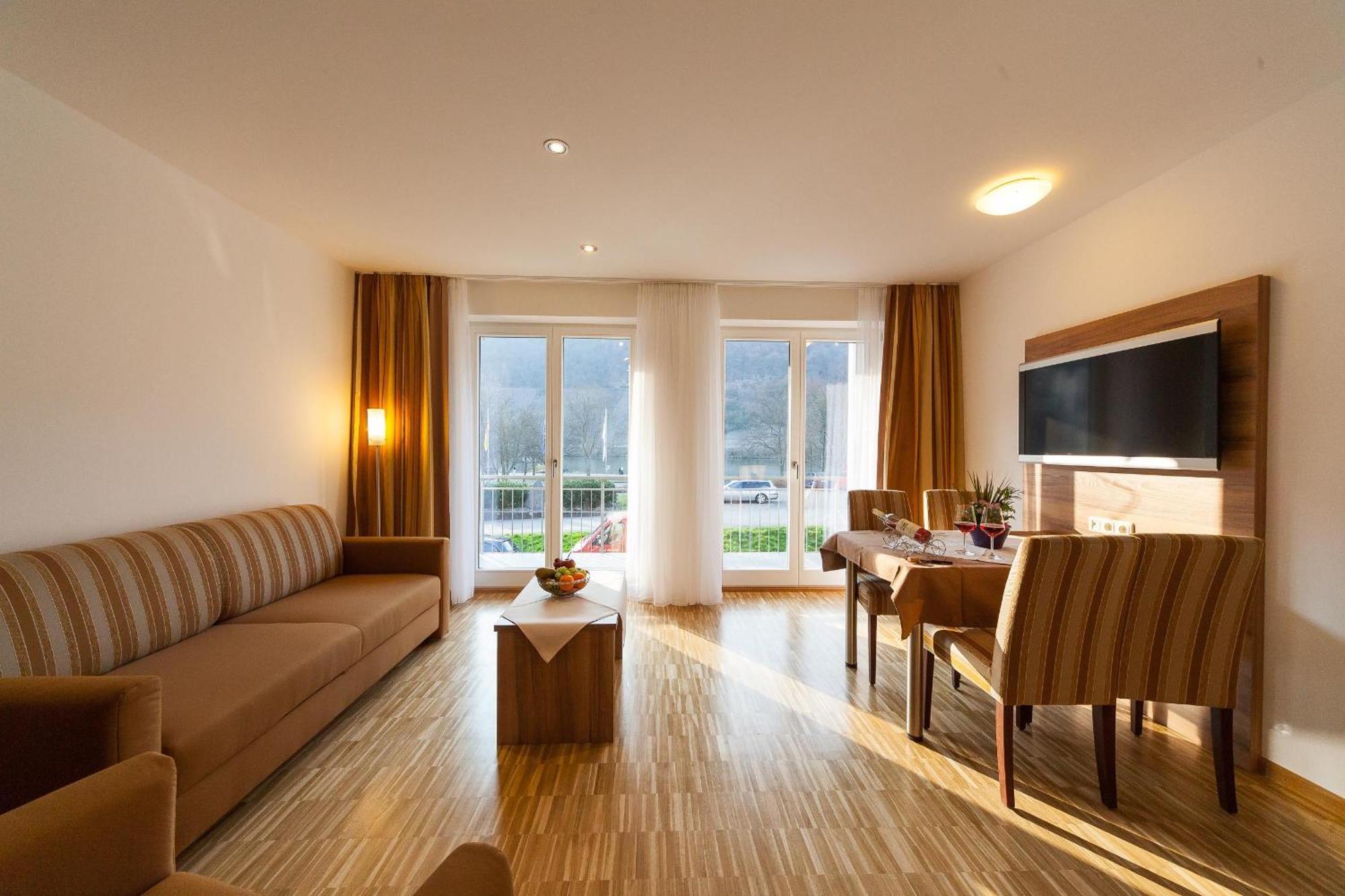 נוימאגן-דרון Hotel Zum Anker-Thulls Restaurant מראה חיצוני תמונה