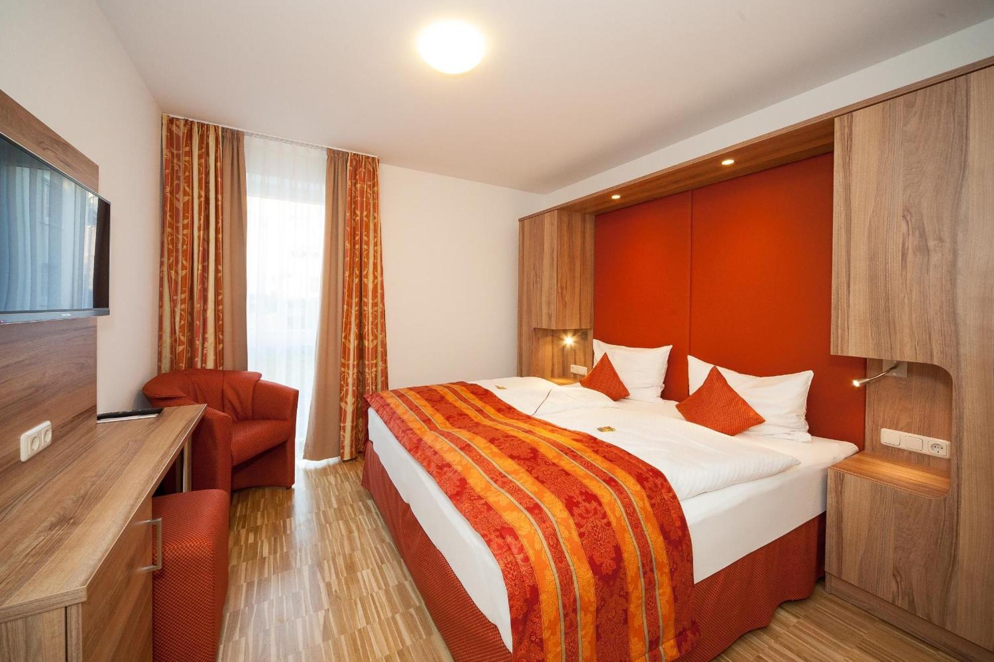 נוימאגן-דרון Hotel Zum Anker-Thulls Restaurant מראה חיצוני תמונה