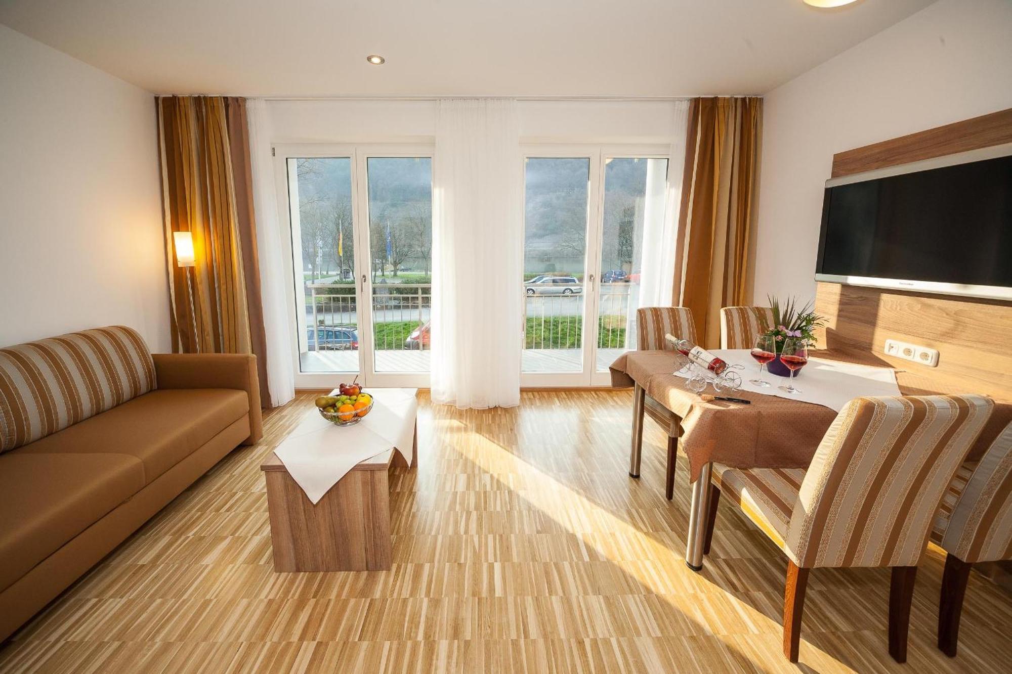 נוימאגן-דרון Hotel Zum Anker-Thulls Restaurant מראה חיצוני תמונה